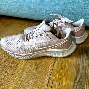 Nike Pegasus running sneakers